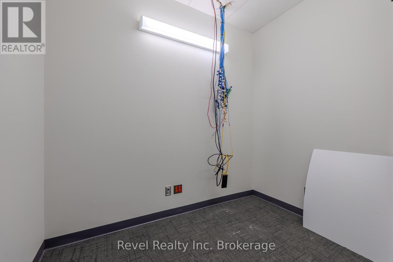 180 Shirreff Avenue — photo 19