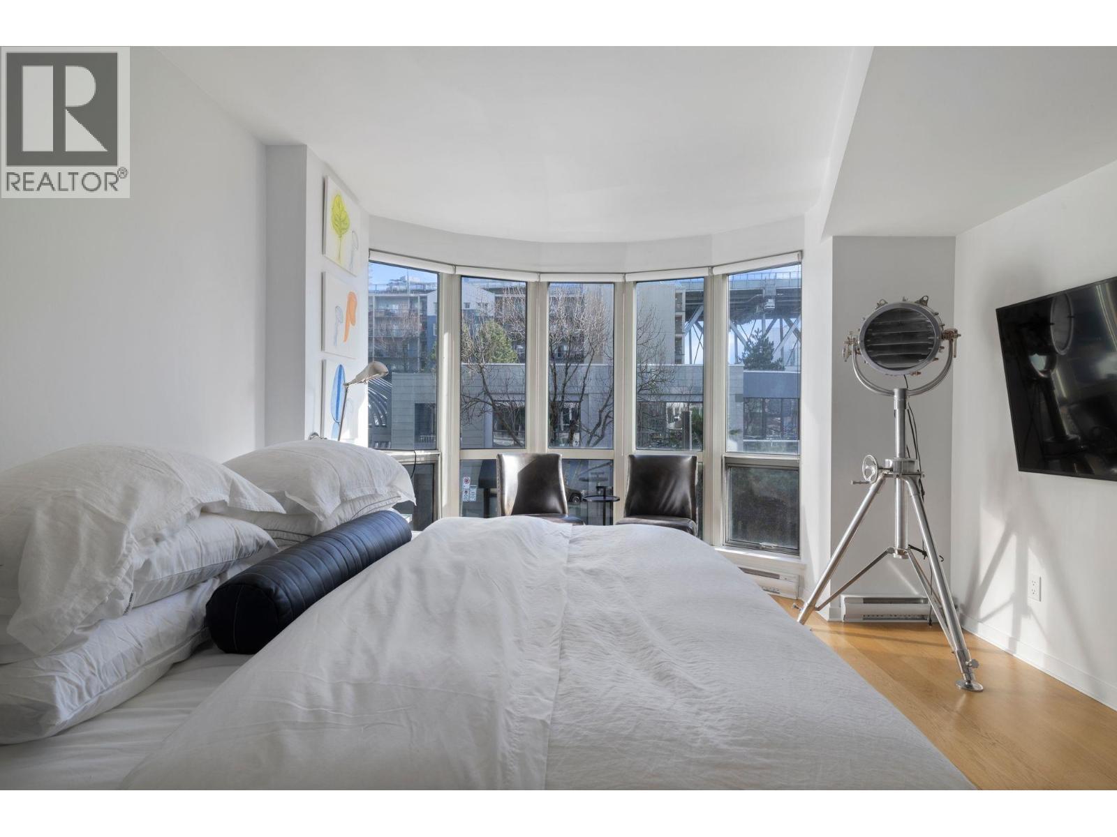 2 Bed, 2 Bath Apartment for Sale in Vancouver – 303 1501 HOWE STREET, Vancouver – MLS# R3117379 - Image 17