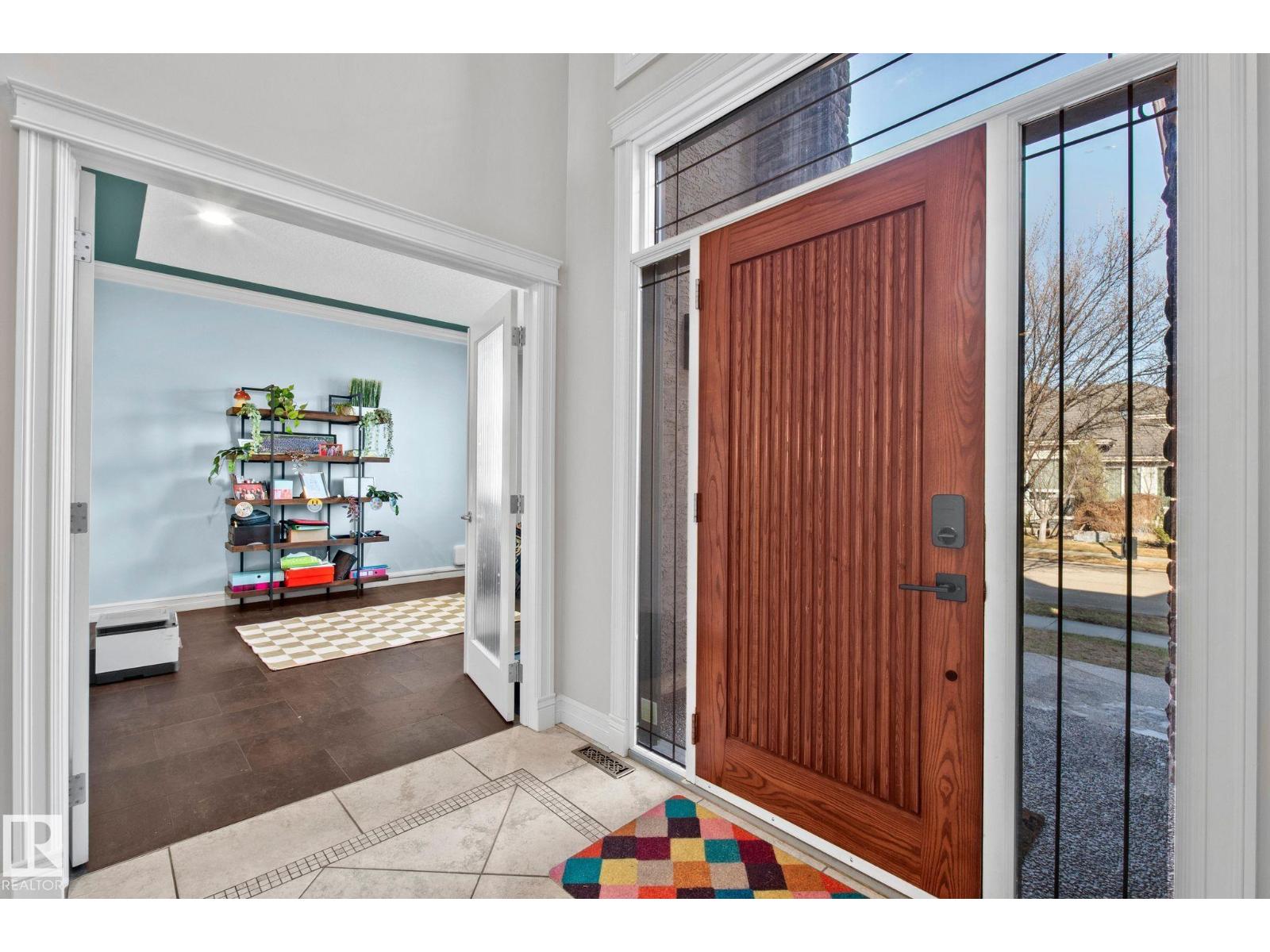 918 HOLLINGSWORTH BN NW, Edmonton