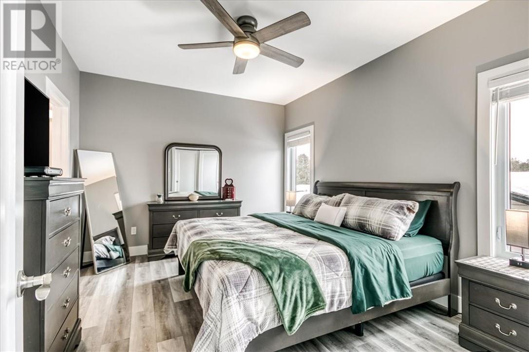 190 Hollybrook Crescent, Azilda, Ontario, P0M1B0 — Photo 27
