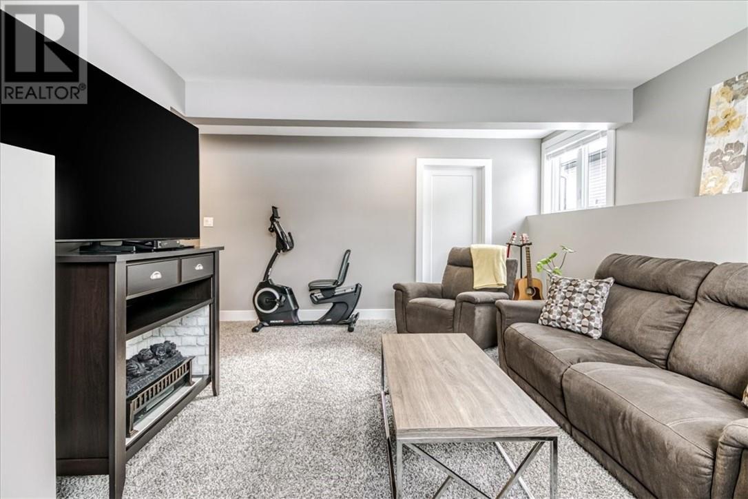 190 Hollybrook Crescent, Azilda, Ontario, P0M1B0 — Photo 37