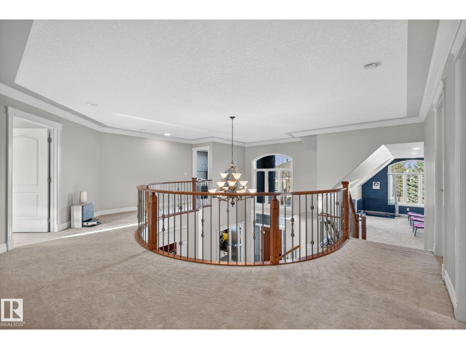 918 HOLLINGSWORTH BN NW, Edmonton