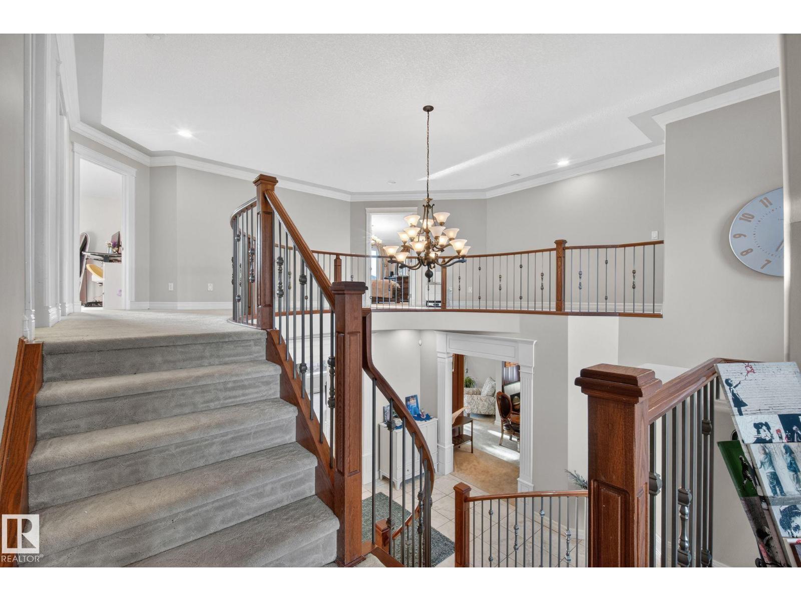 918 HOLLINGSWORTH BN NW, Edmonton