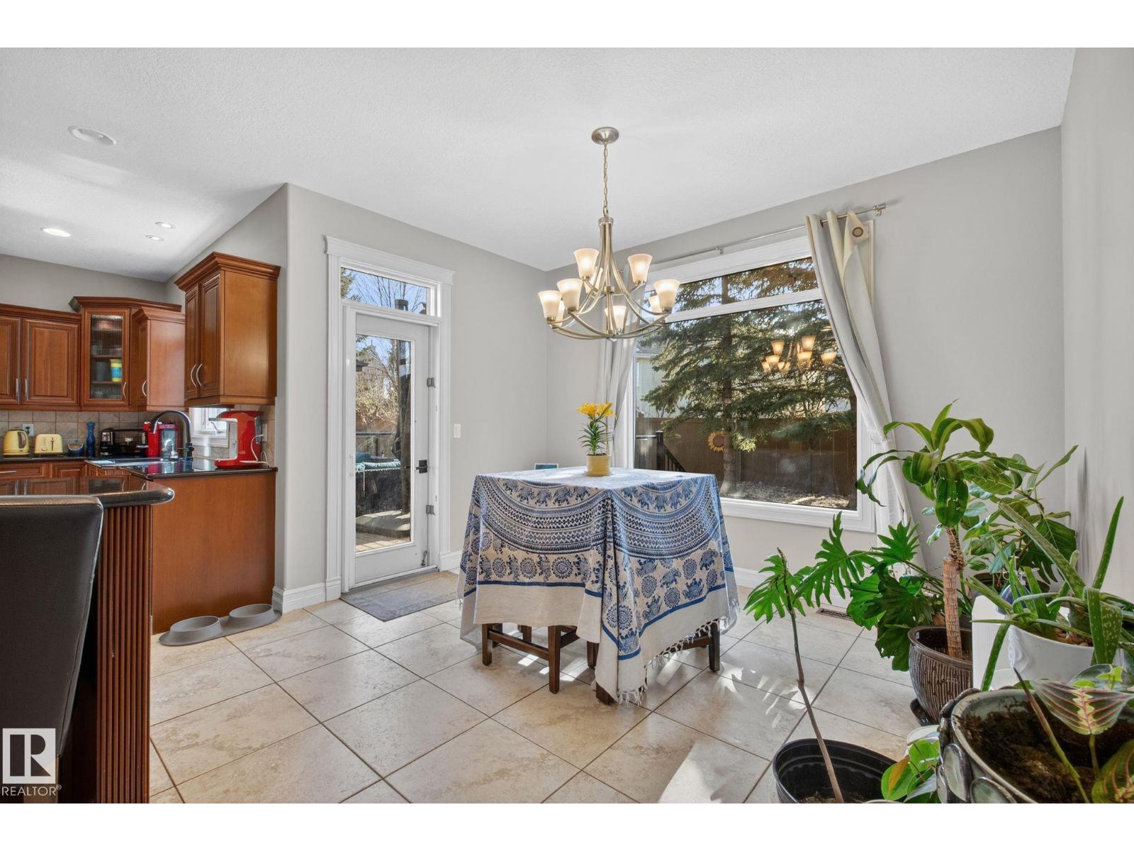 918 HOLLINGSWORTH BN NW, Edmonton