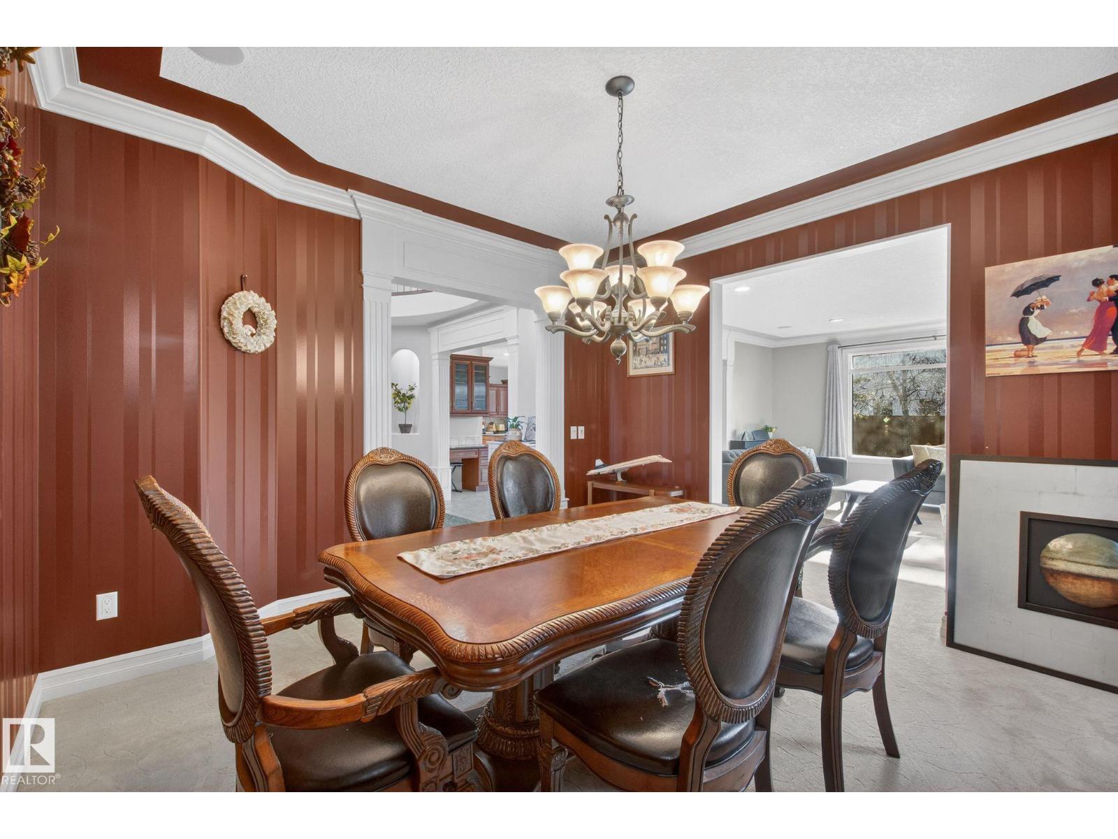 918 HOLLINGSWORTH BN NW, Edmonton