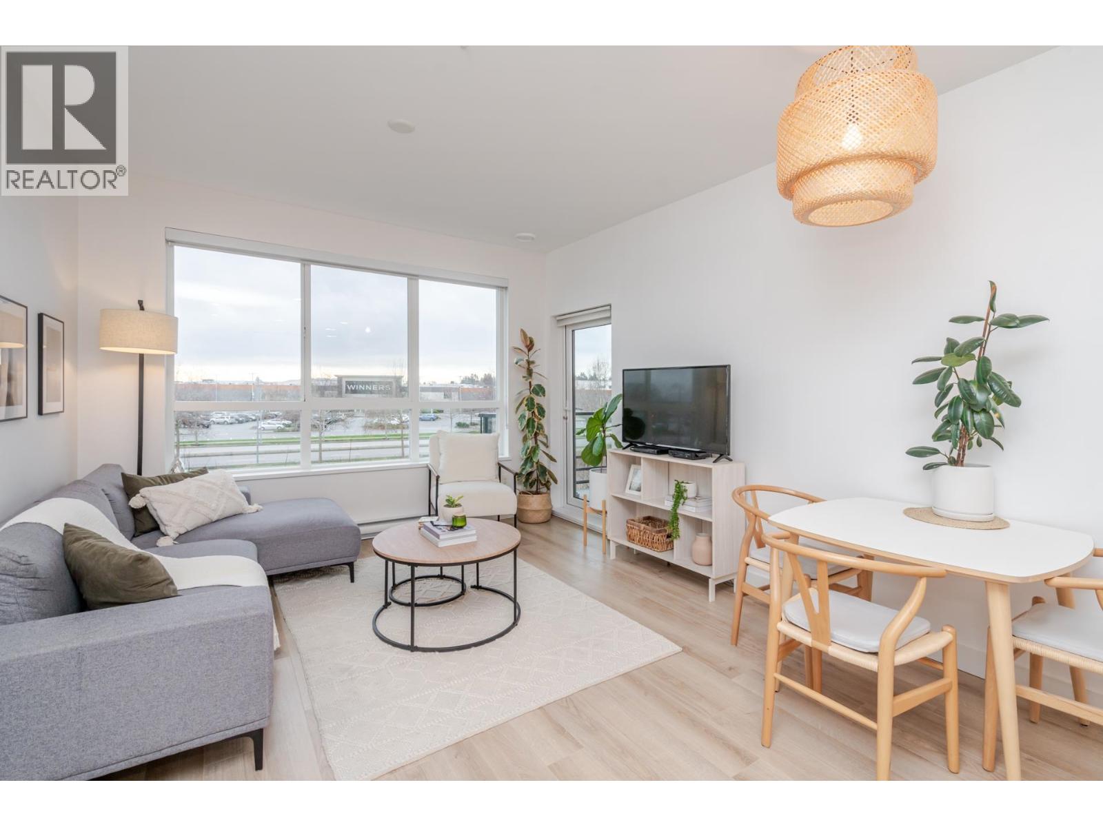 201 1892 STARLING DRIVE, Tsawwassen