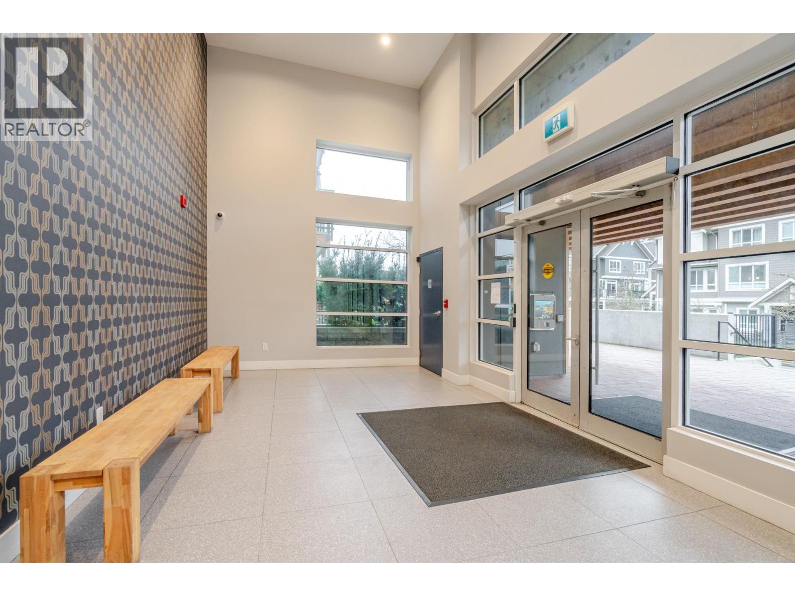 201 1892 STARLING DRIVE, Tsawwassen