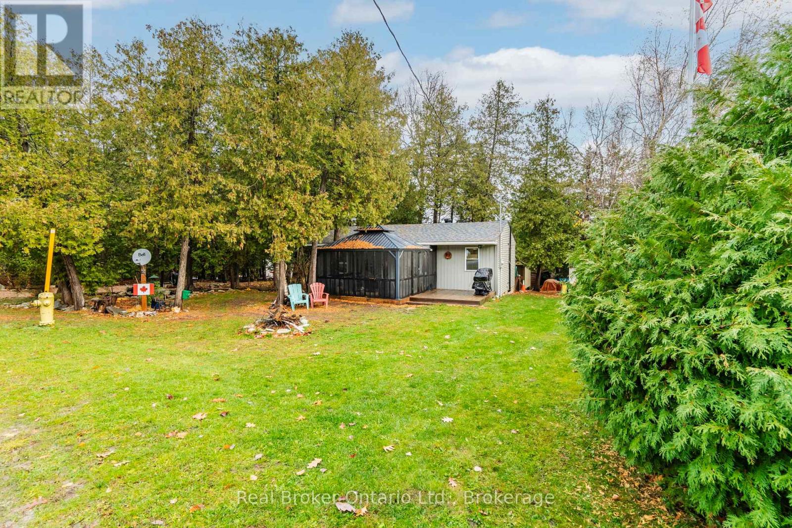 33 GLOUCESTER GROVE - Image 2