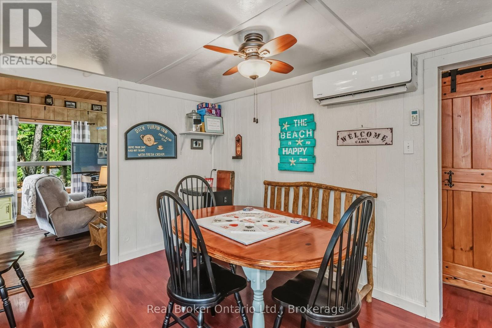 33 GLOUCESTER GROVE - 9