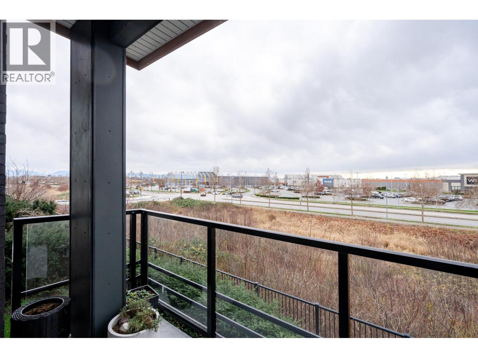 201 1892 STARLING DRIVE, Tsawwassen