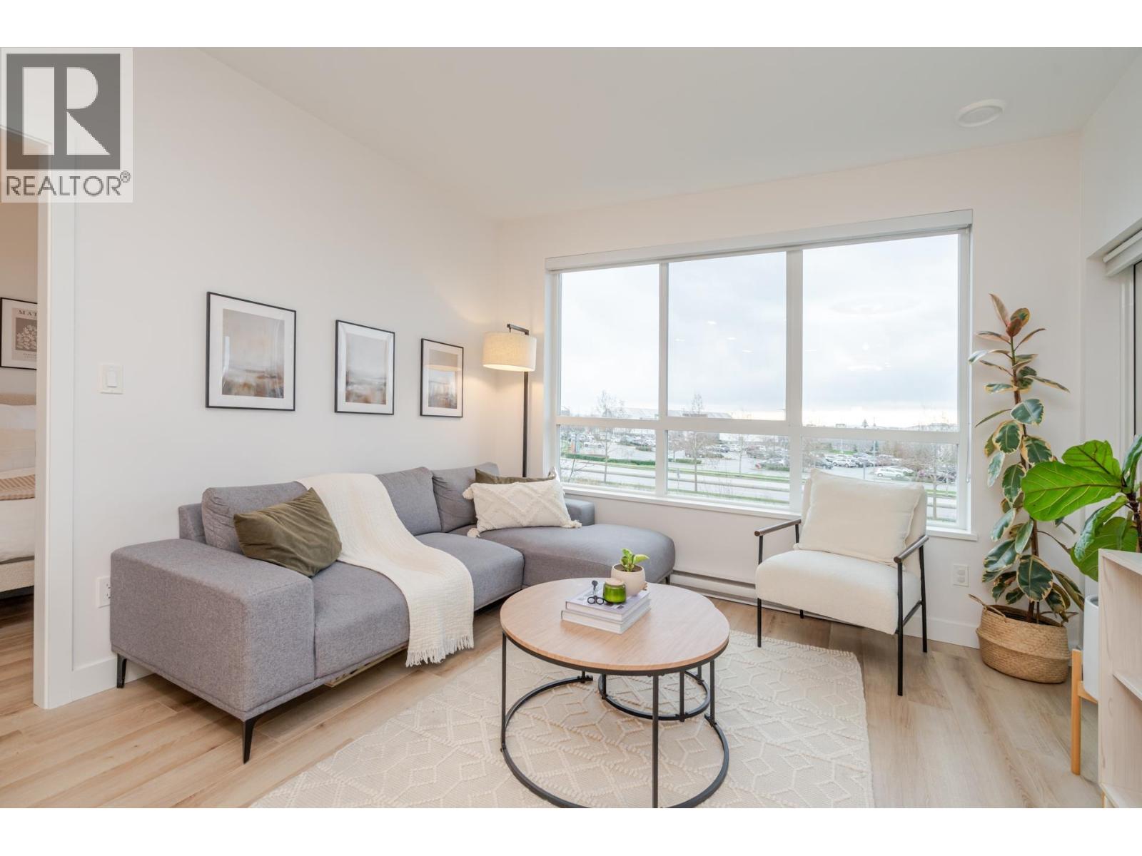201 1892 STARLING DRIVE, Tsawwassen