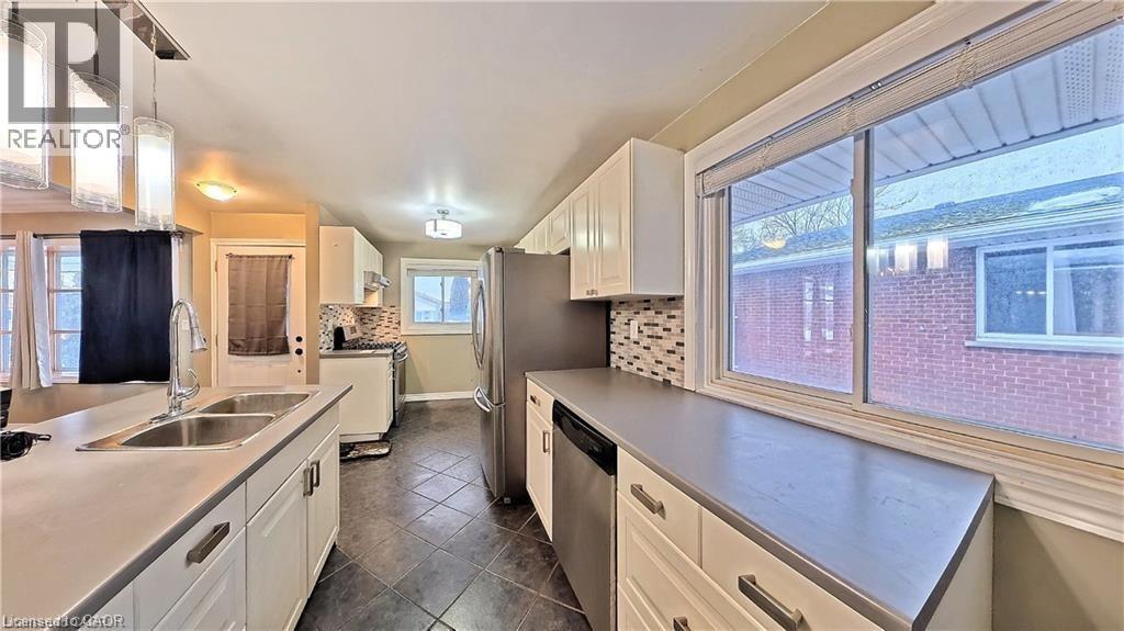 61 BOSWORTH Crescent Unit# Upper, Kitchener, Ontario, N2E1Y9 — Photo 14