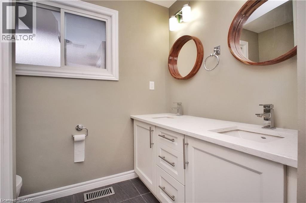 61 BOSWORTH Crescent Unit# Upper, Kitchener, Ontario, N2E1Y9 — Photo 26