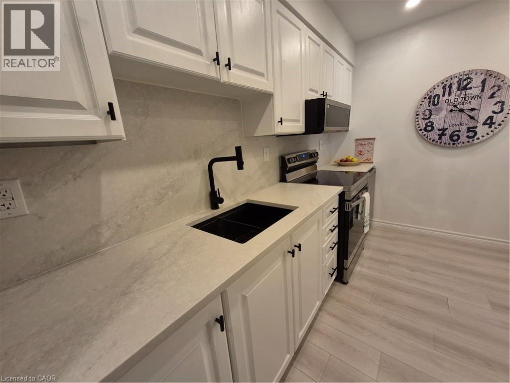 36 HAYHURST Road Unit# 334, Brantford, Ontario, N3R6Y9 — Photo 14