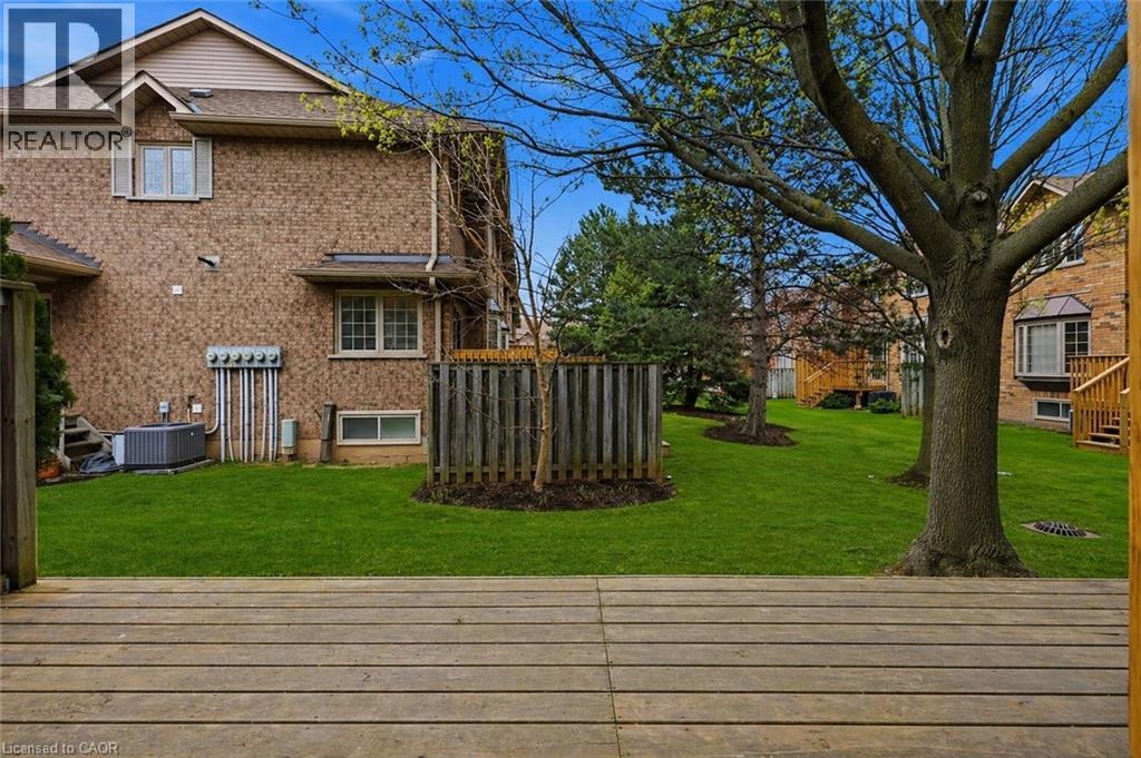 2880 HEADON FOREST Drive Unit# 10, Burlington, Ontario, L7M4H2 — Photo 33
