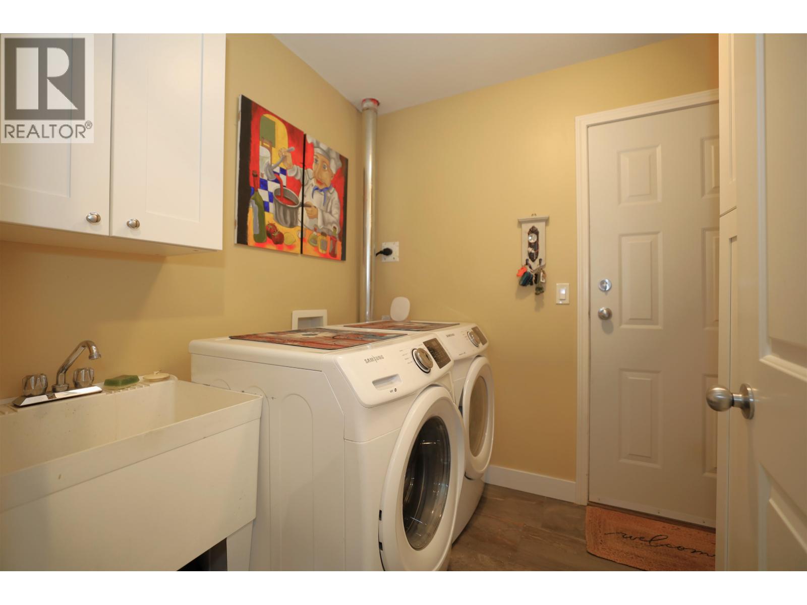 6335 TYLER ROAD, Sechelt