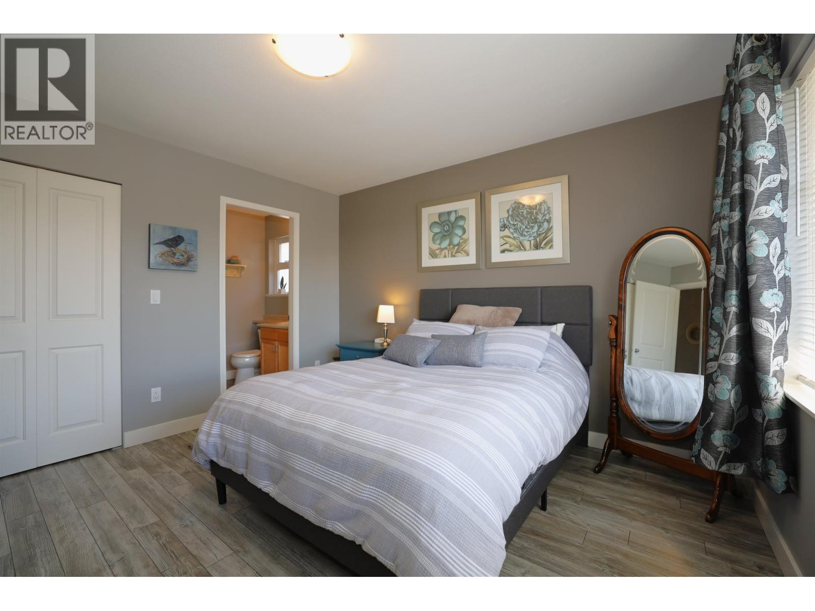 6335 TYLER ROAD, Sechelt