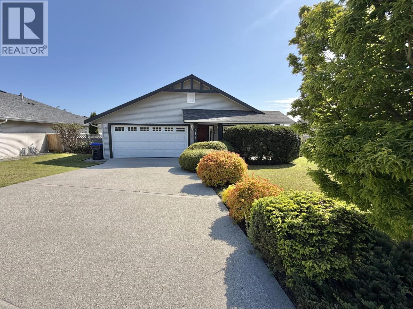6335 TYLER ROAD, Sechelt