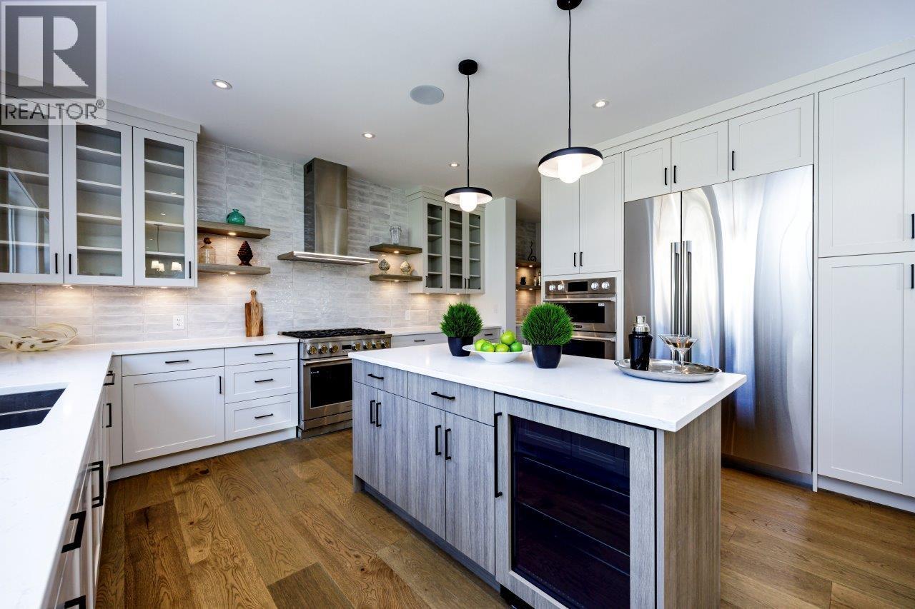 1028 CALVERHALL STREET, North Vancouver