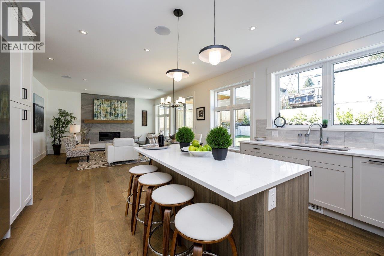 1028 CALVERHALL STREET, North Vancouver