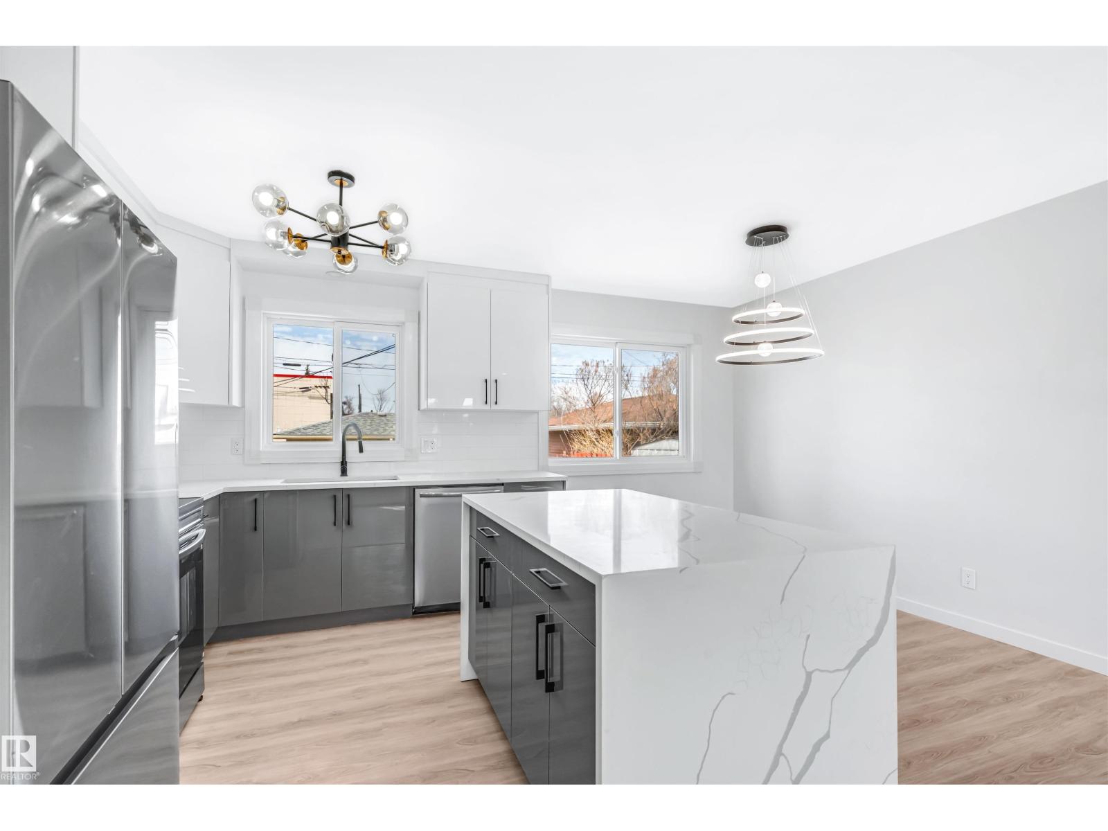 4238 117 AV NW, Edmonton