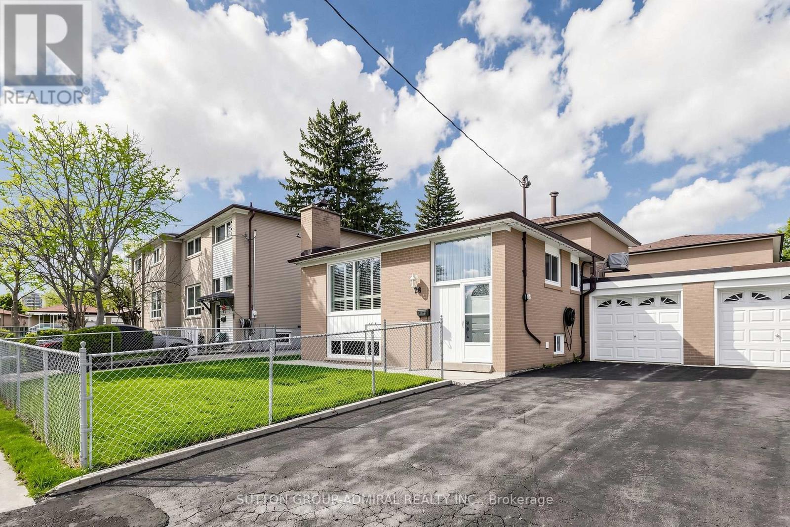 26 DONNALYN DRIVE - 1