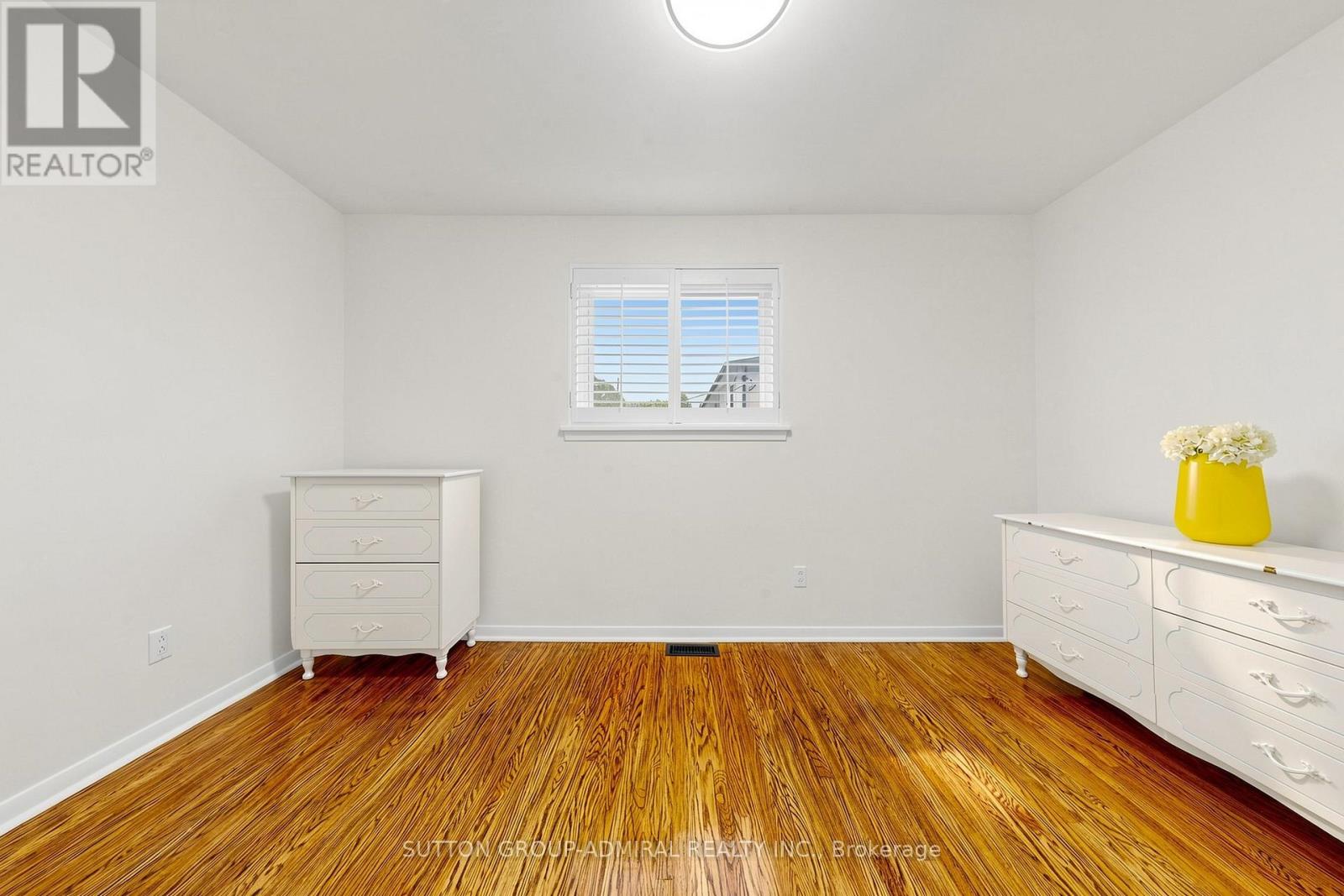 26 DONNALYN DRIVE - 17