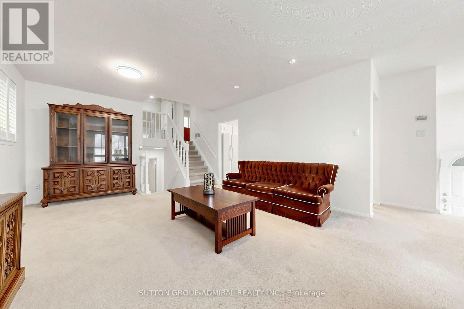 26 DONNALYN DRIVE - 5