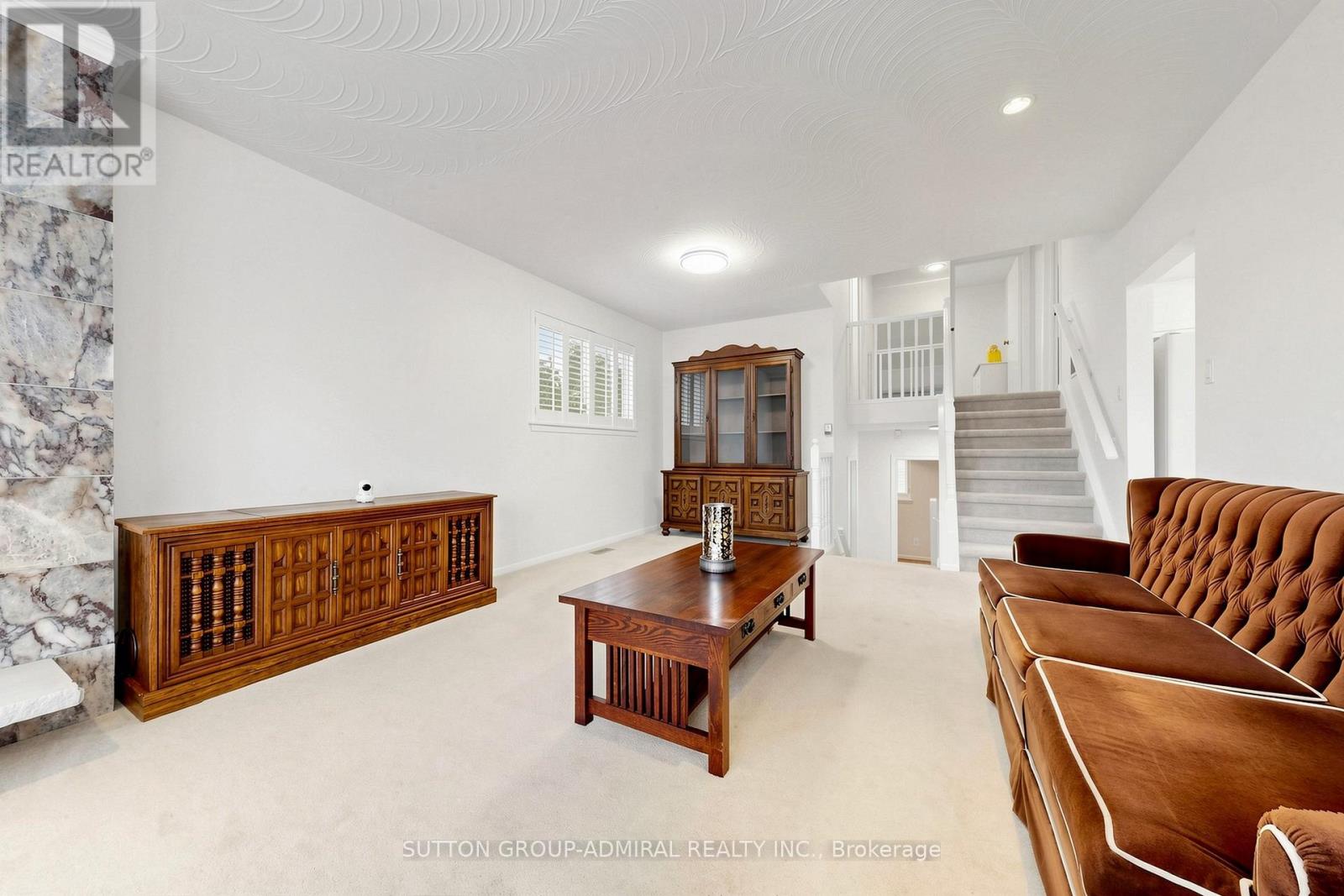 26 DONNALYN DRIVE - 6