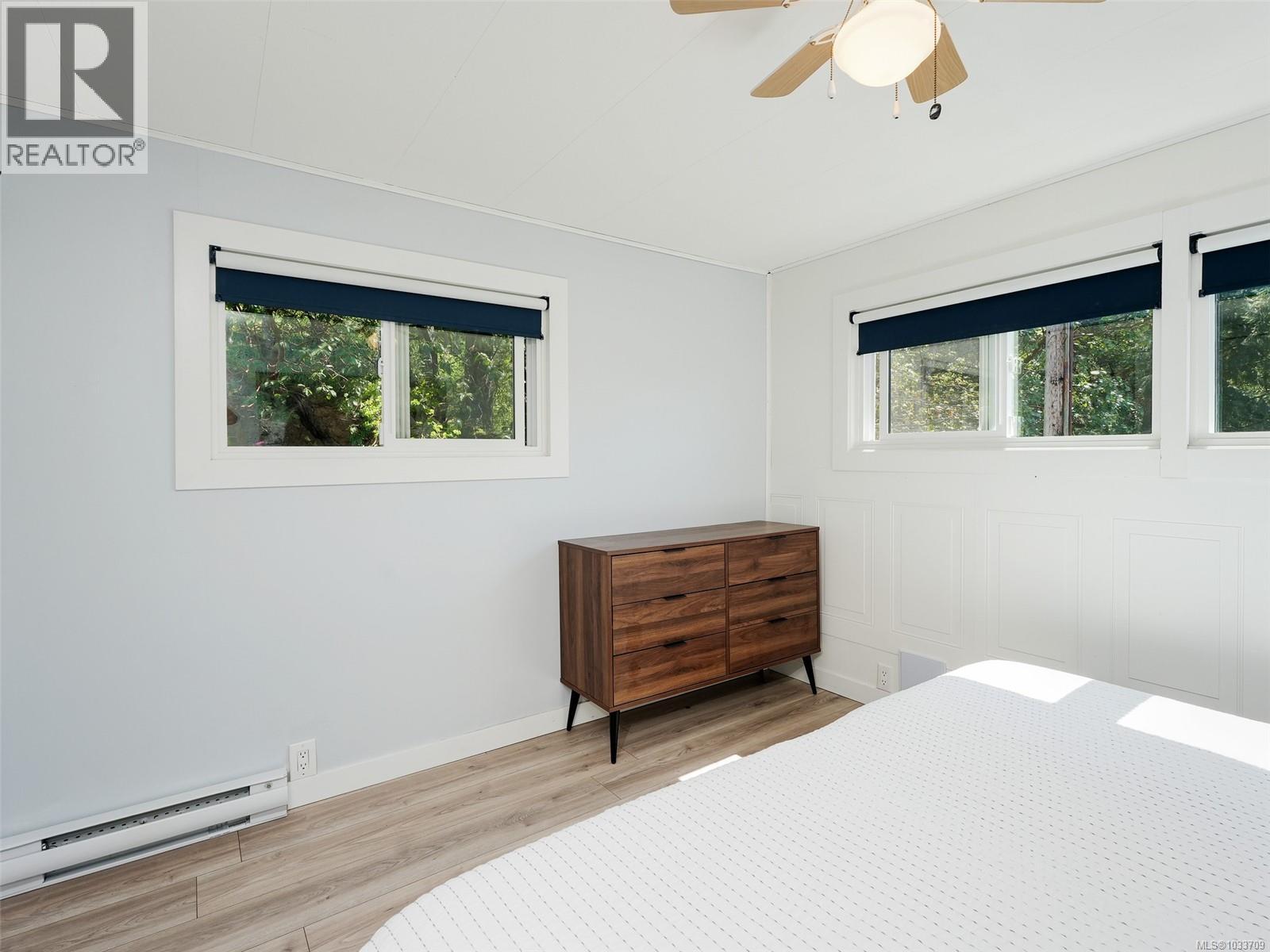 #25 2587 Selwyn Rd - 10