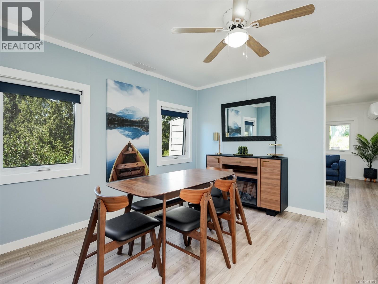 #25 2587 Selwyn Rd - Image 2