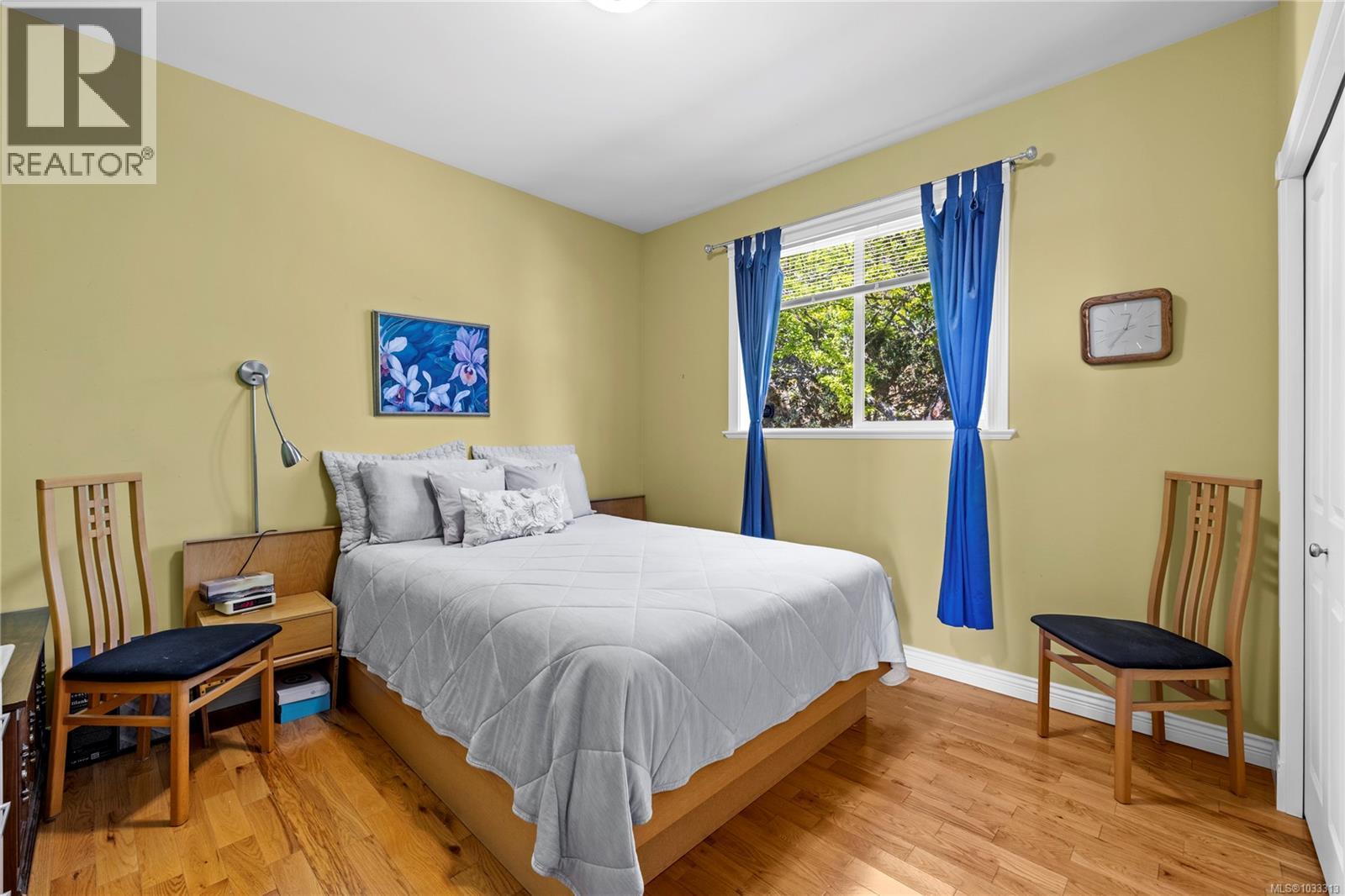 3737 Belaire Dr - 24