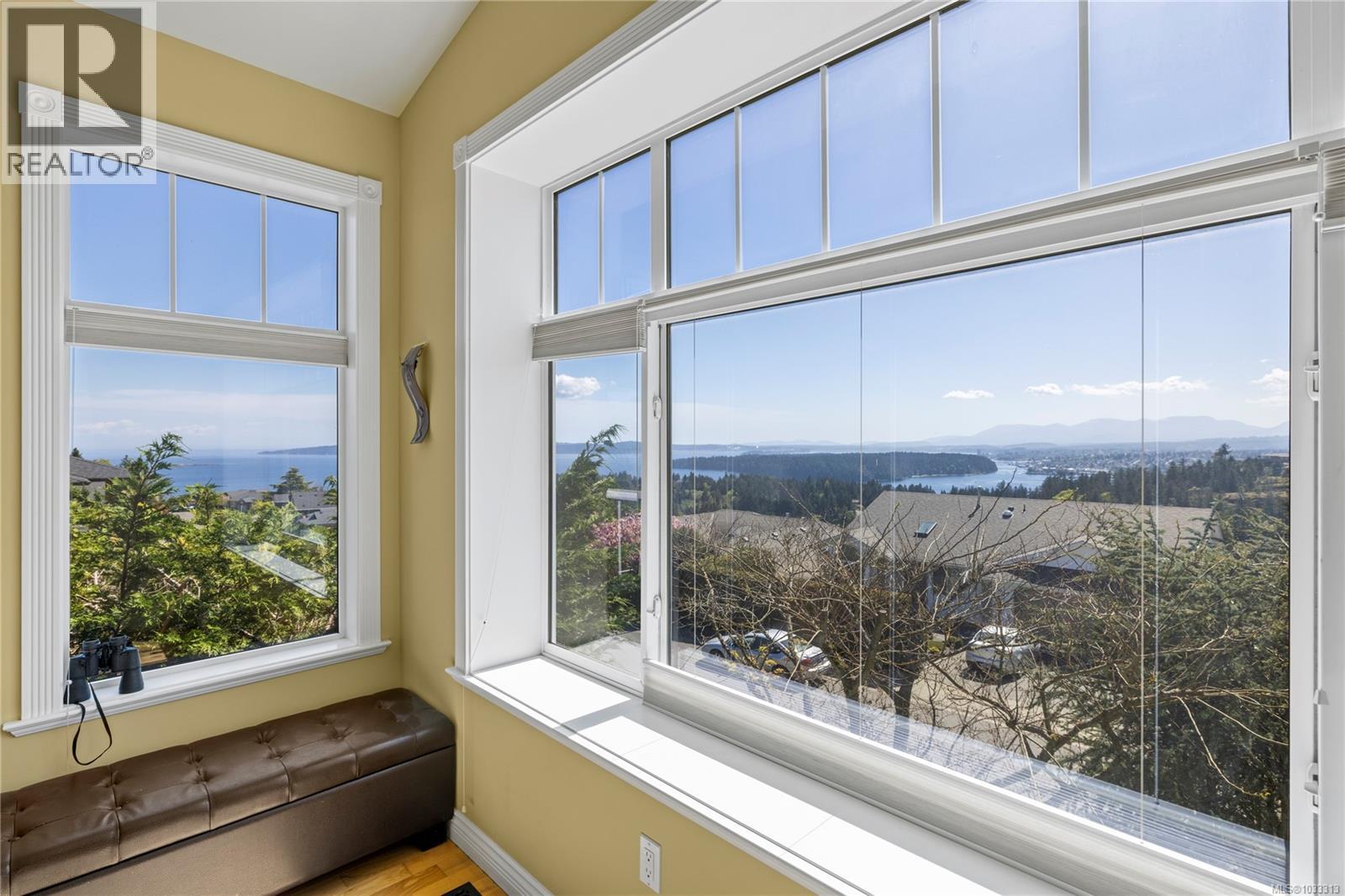 3737 Belaire Dr - 32