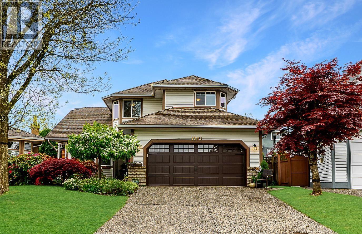 1249 ROYAL COURT