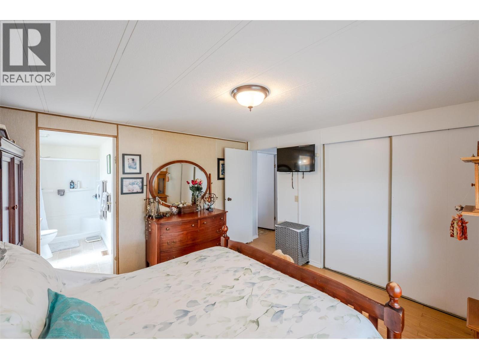 6601 TUCELNUIT Drive Unit# 30, Oliver