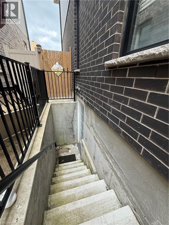 320 SEDGEWOOD Street Unit# Basement, Kitchener, Ontario, N2P0J6 — Photo 3
