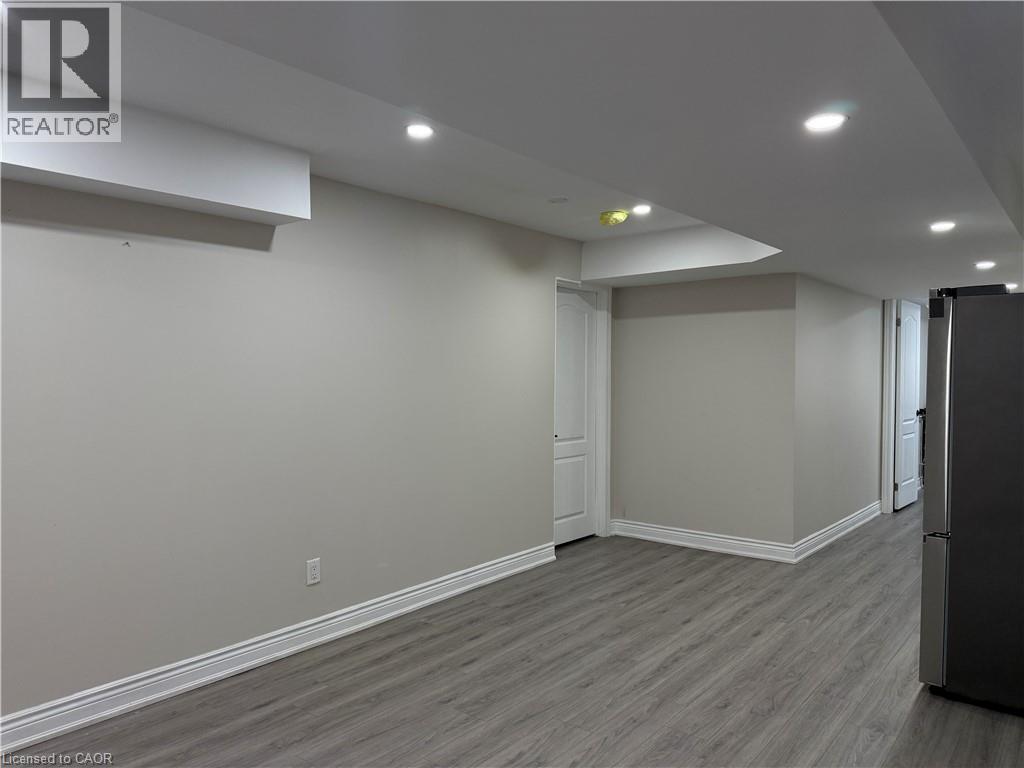 320 SEDGEWOOD Street Unit# Basement, Kitchener, Ontario, N2P0J6 — Photo 4