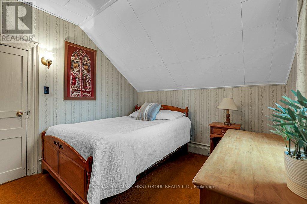 324 THOMASBURG ROAD - 30