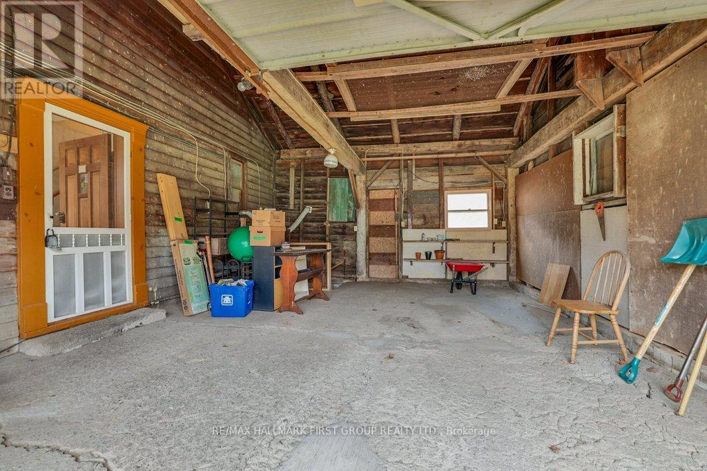 324 THOMASBURG ROAD - 40