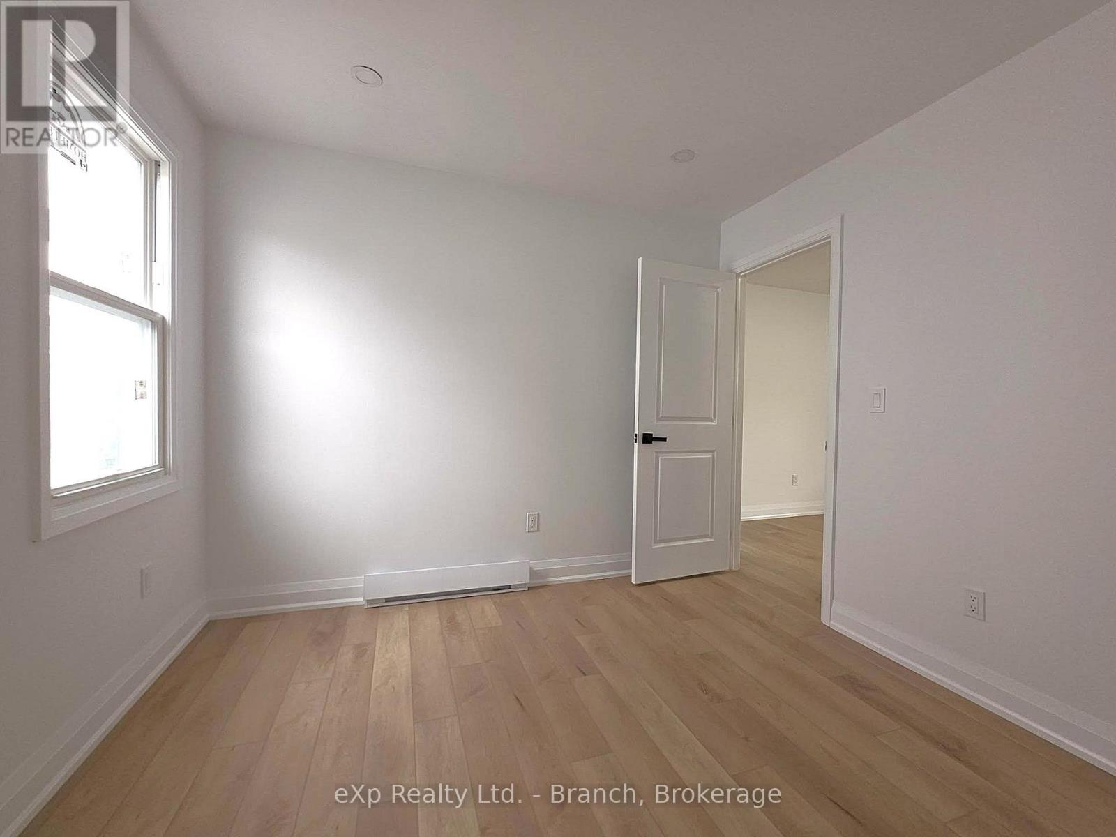 6 WILSON AVENUE - 12