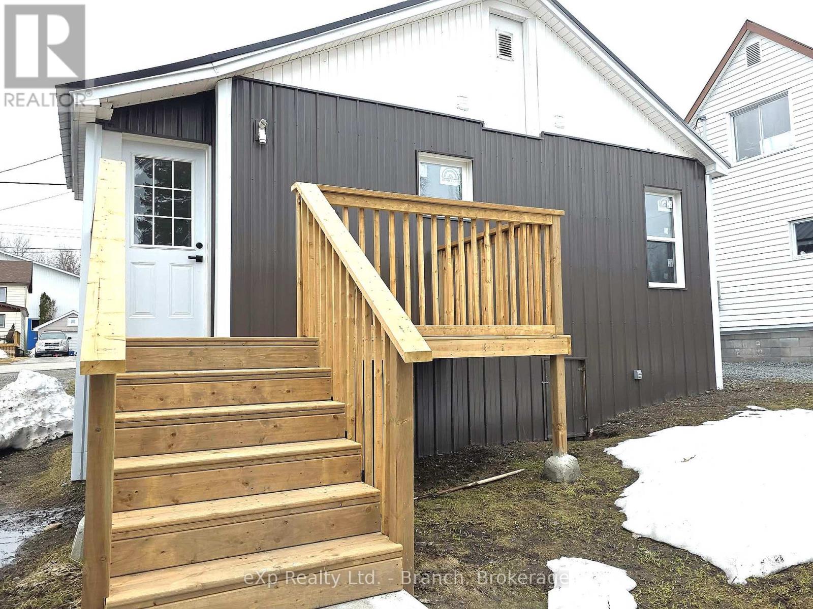 6 WILSON AVENUE - 3