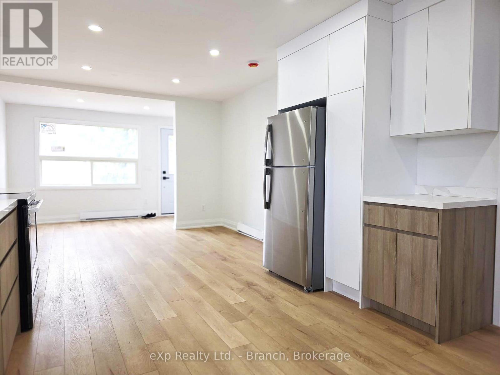 6 WILSON AVENUE - 8