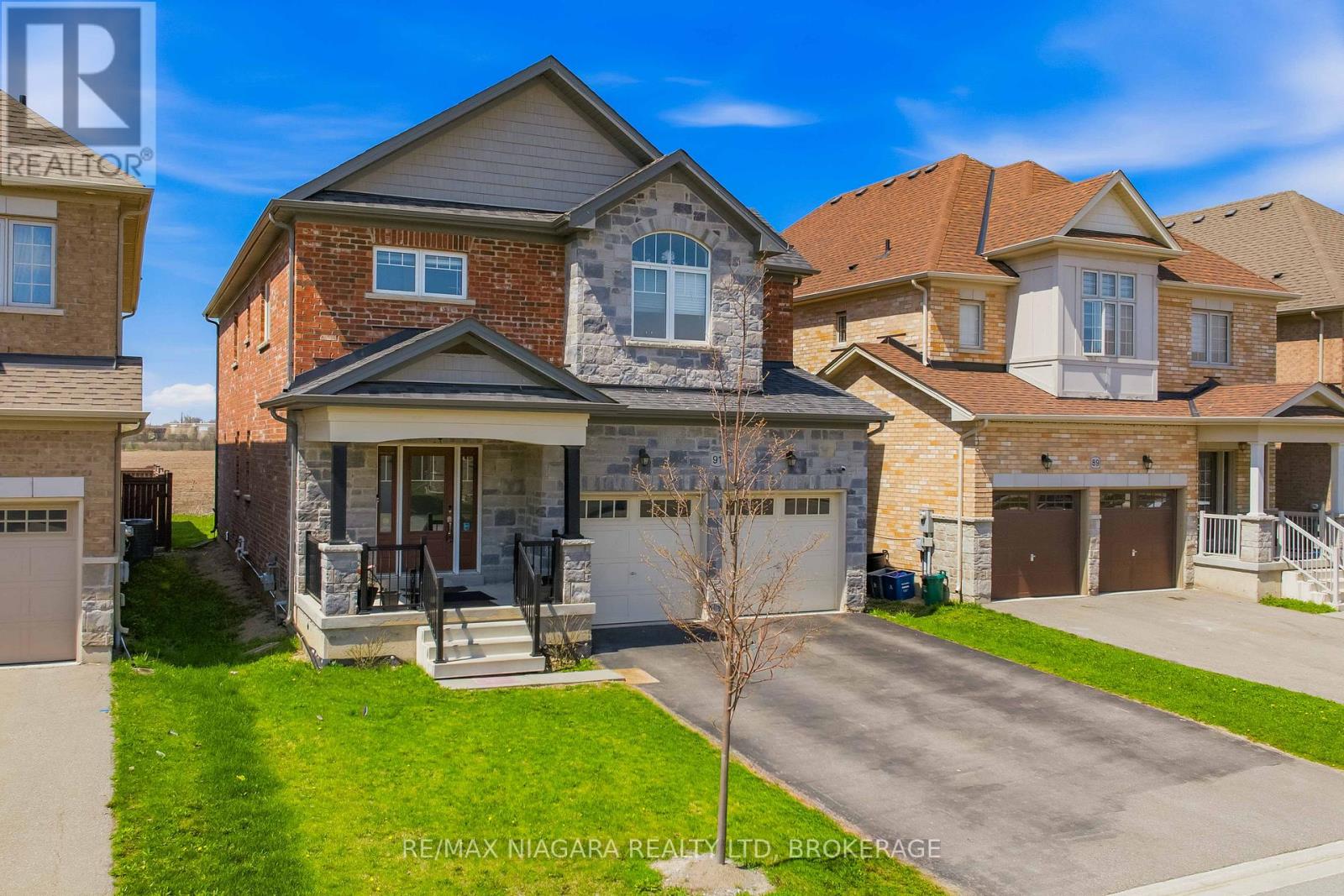 91 HOMESTEAD WAY - 2