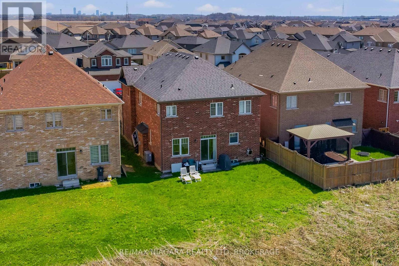 91 HOMESTEAD WAY - 27