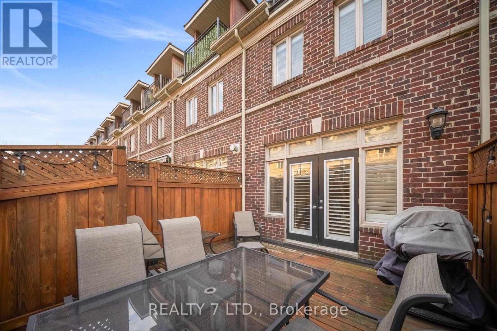 44 FURROW LANE - 46