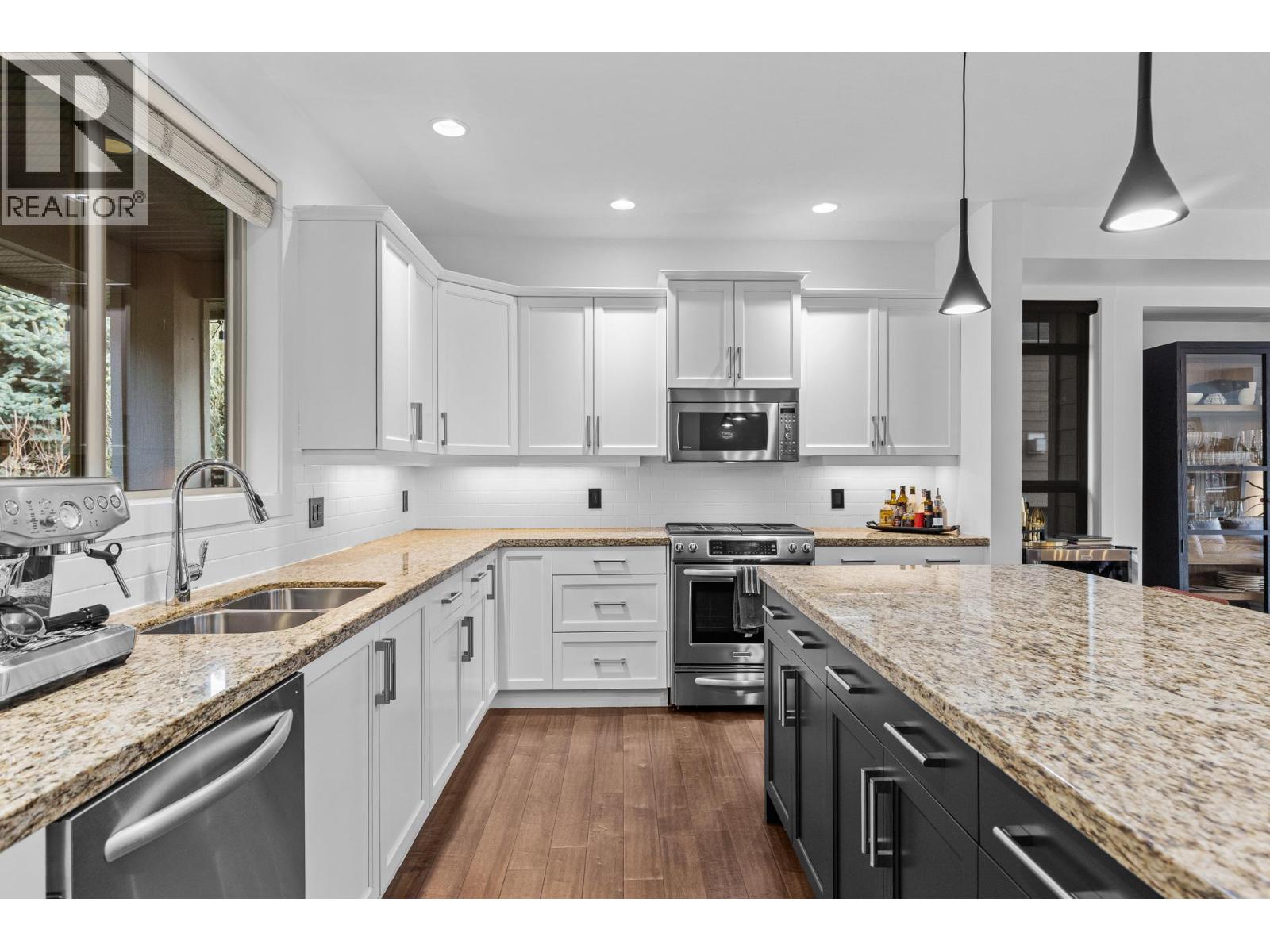 #14 1865 Begbie Road - 11