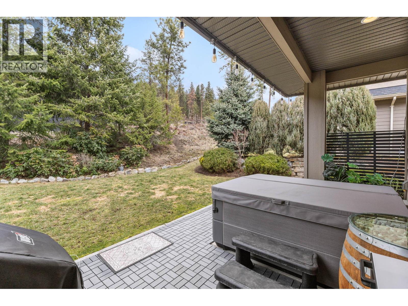 #14 1865 Begbie Road - 37