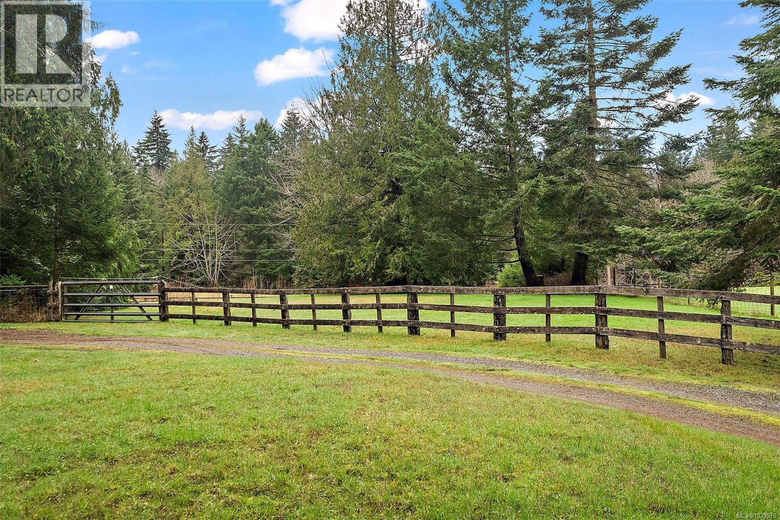 5817 Curry Rd, Duncan