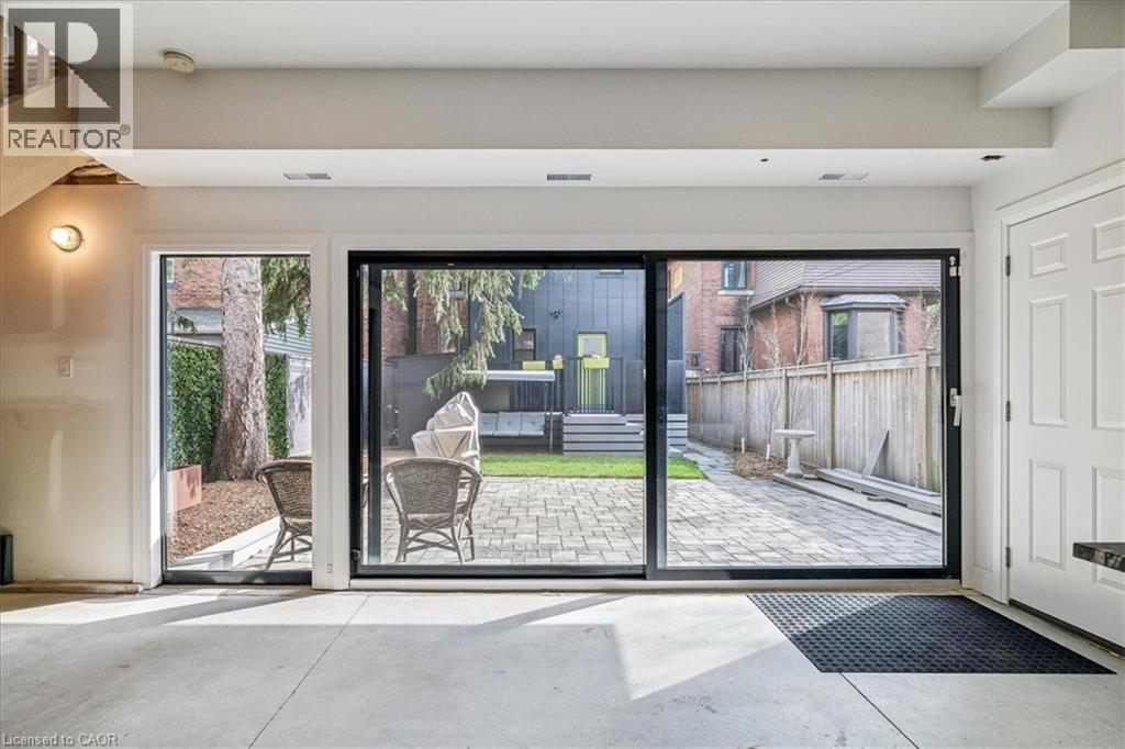 40 STANLEY Avenue - 38