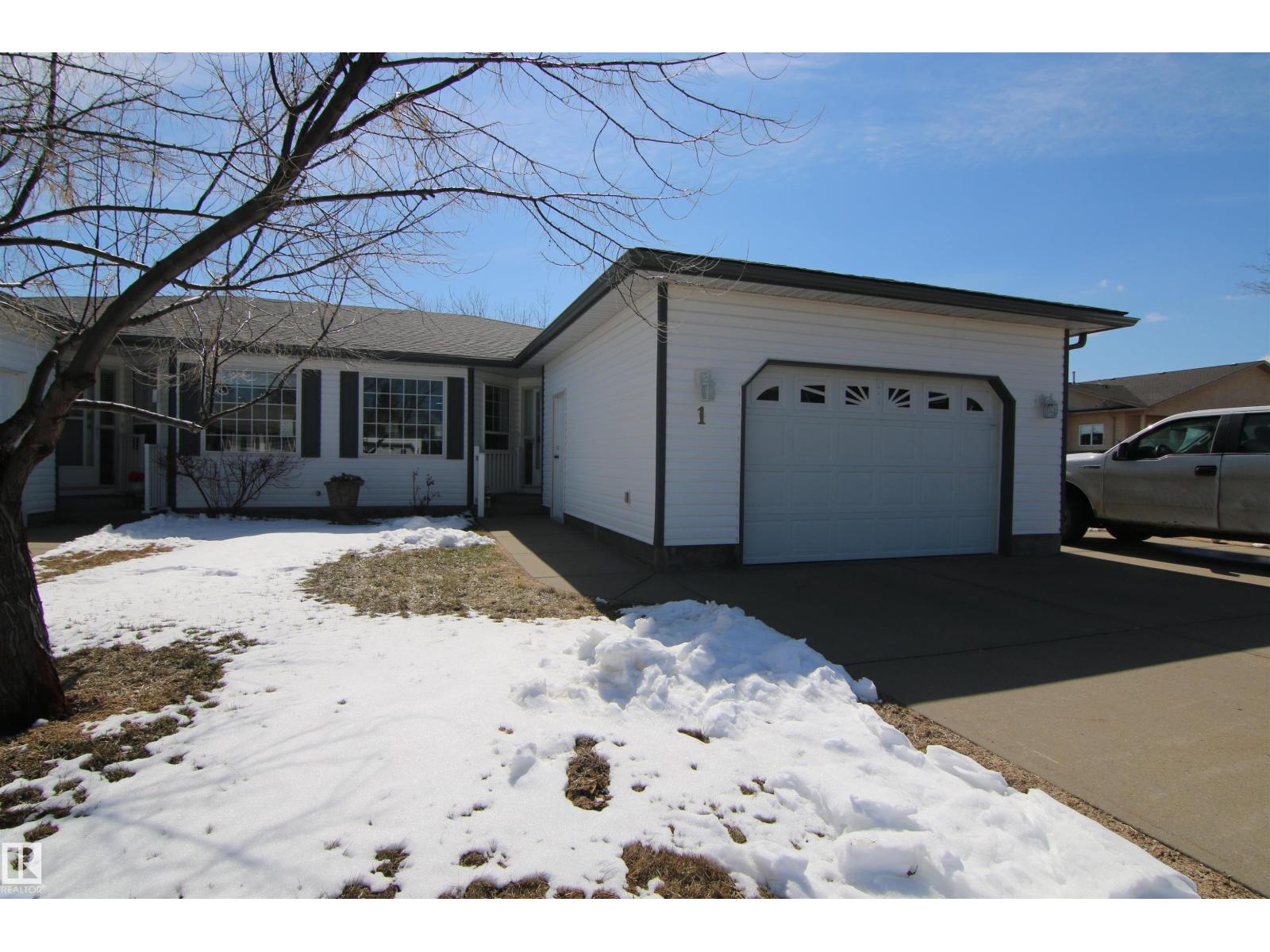 1 CENTURY VILLAS CL, Fort Saskatchewan